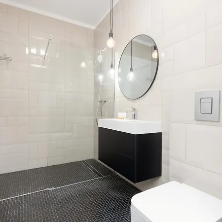 Minimalist In With Parking Near Kaliska By Renters * Łódź