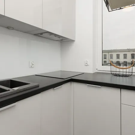 Minimalist In With Parking Near Kaliska By Renters Daire Łódź