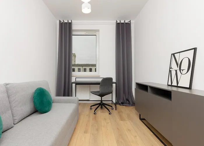 Apartamento Minimalist In With Parking Near Kaliska By Renters