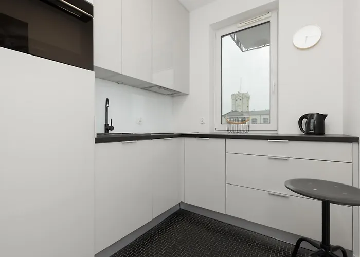 Minimalist In With Parking Near Kaliska By Renters Apartamento