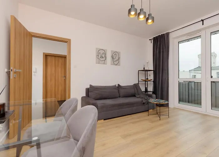 Apartamento Minimalist In With Parking Near Kaliska By Renters *