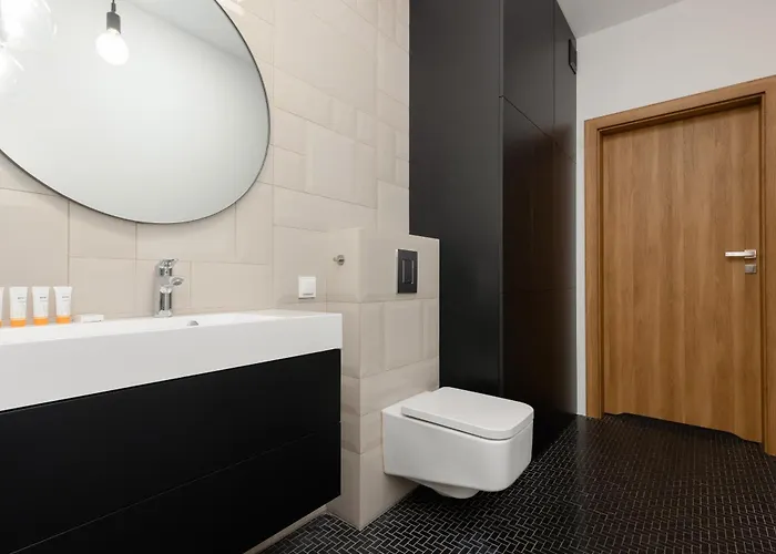 Minimalist In With Parking Near Kaliska By Renters