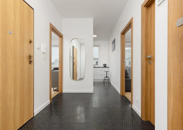 Minimalist In With Parking Near Kaliska By Renters Apartamento *