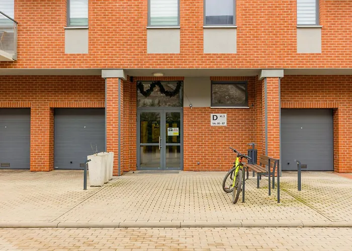 Minimalist In With Parking Near Kaliska By Renters Łódź